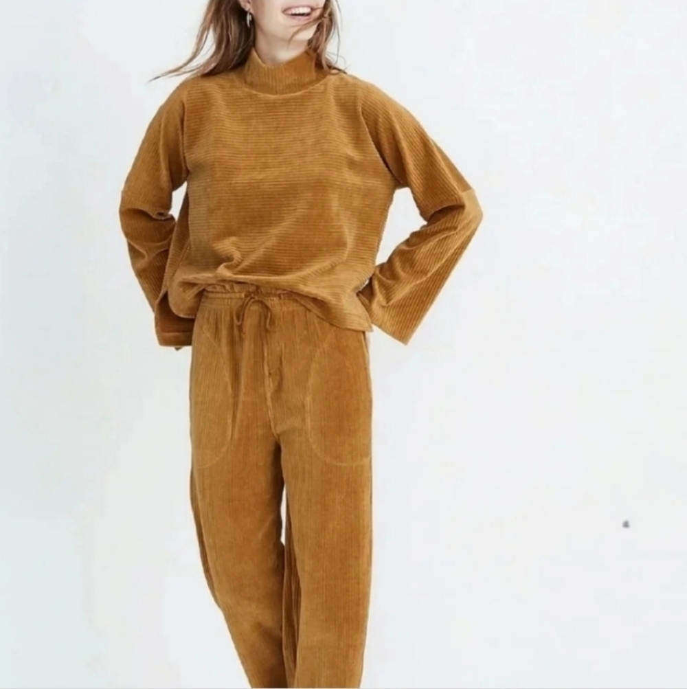 Madewell Texture & Thread Velour Corduroy Mockneck Top in mustard Color Medium - Picture 2 of 10